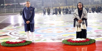 শ্রদ্ধার ফুলে ভাষাশহিদদের স্মরণ